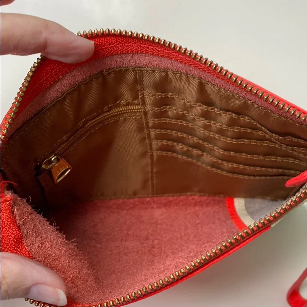 GAP Twotones East West Wristlet Pouch Colorblock‎ Pebbled Leather Pink Vibration - Picture 3 of 9